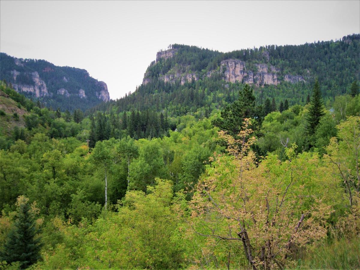 Spearfish Canyon Lodge Экстерьер фото
