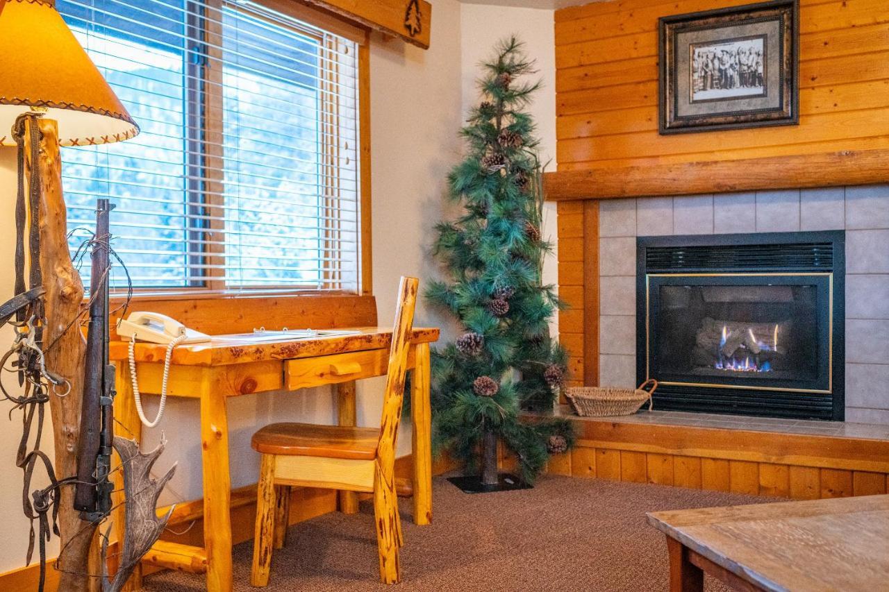 Spearfish Canyon Lodge Экстерьер фото