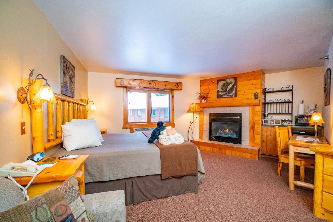 Spearfish Canyon Lodge Экстерьер фото