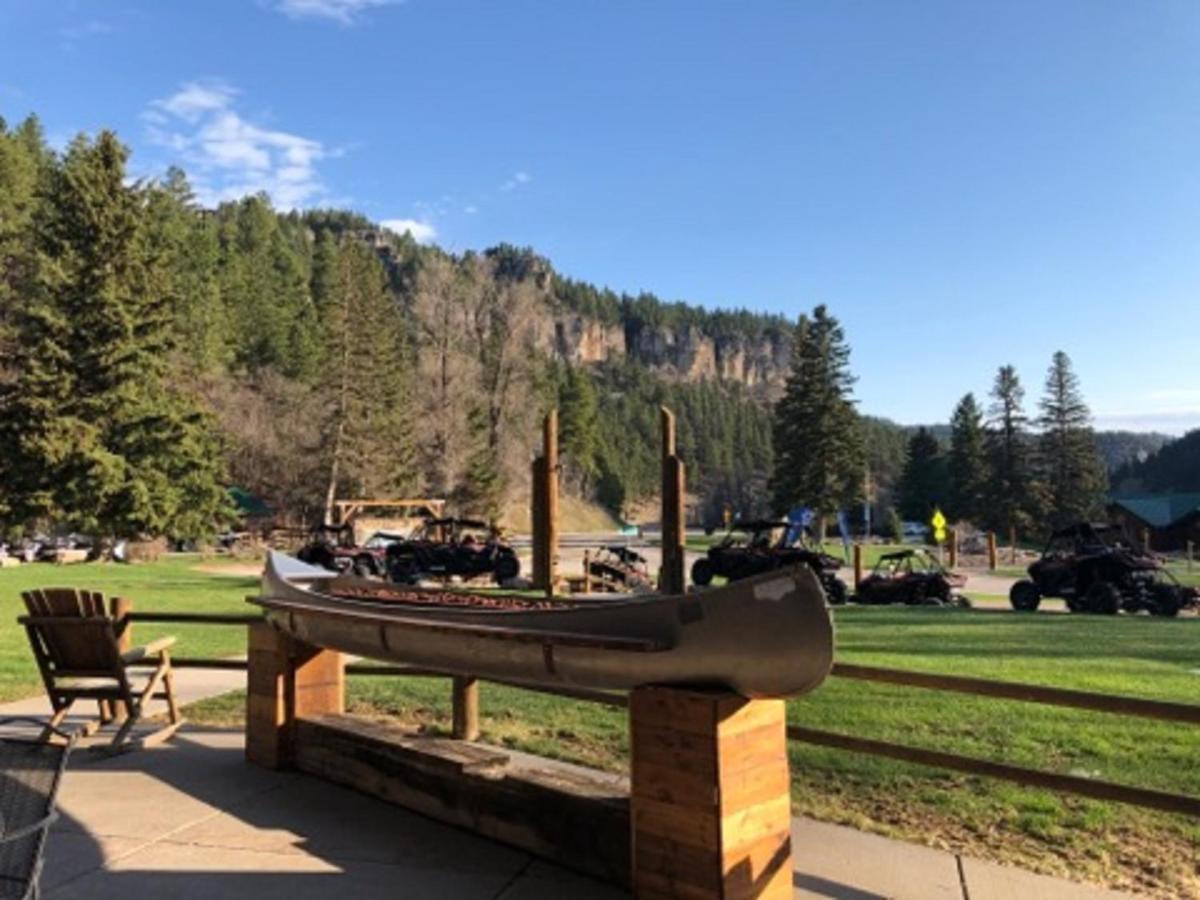 Spearfish Canyon Lodge Экстерьер фото