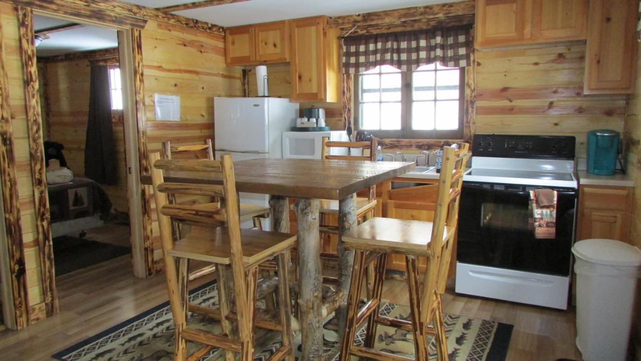 Spearfish Canyon Lodge Экстерьер фото