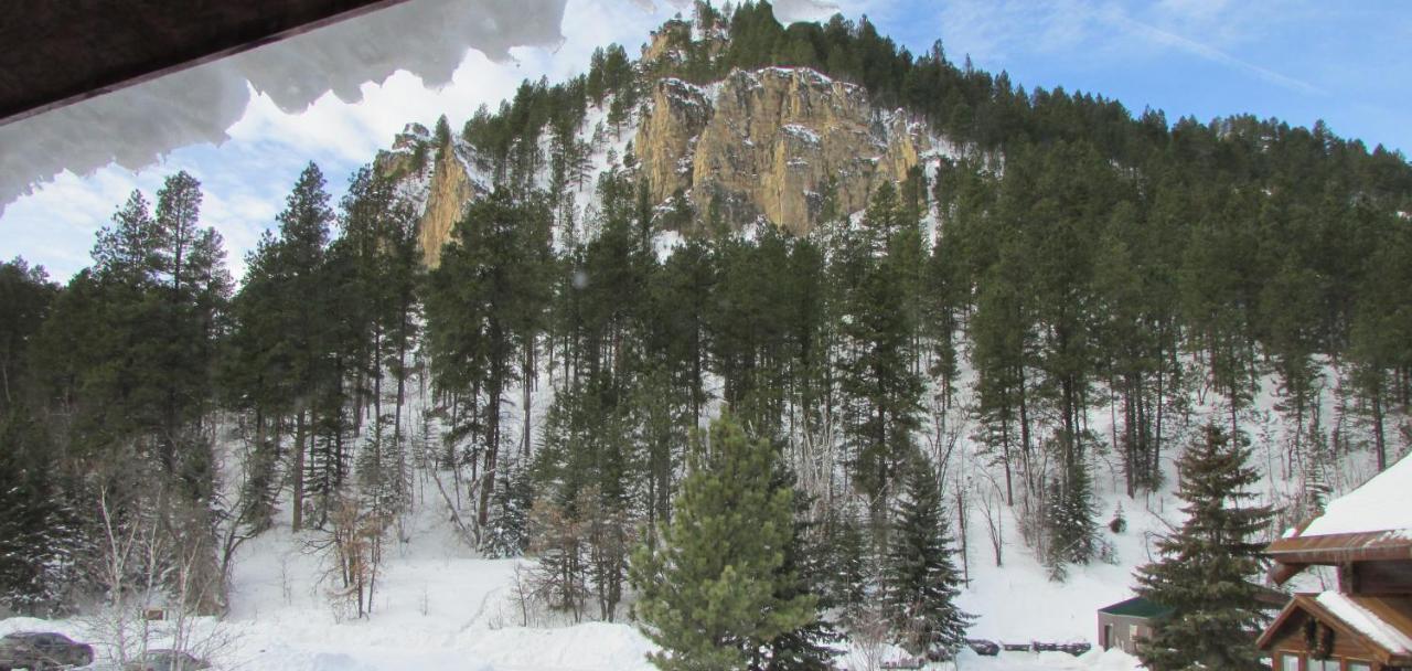 Spearfish Canyon Lodge Экстерьер фото