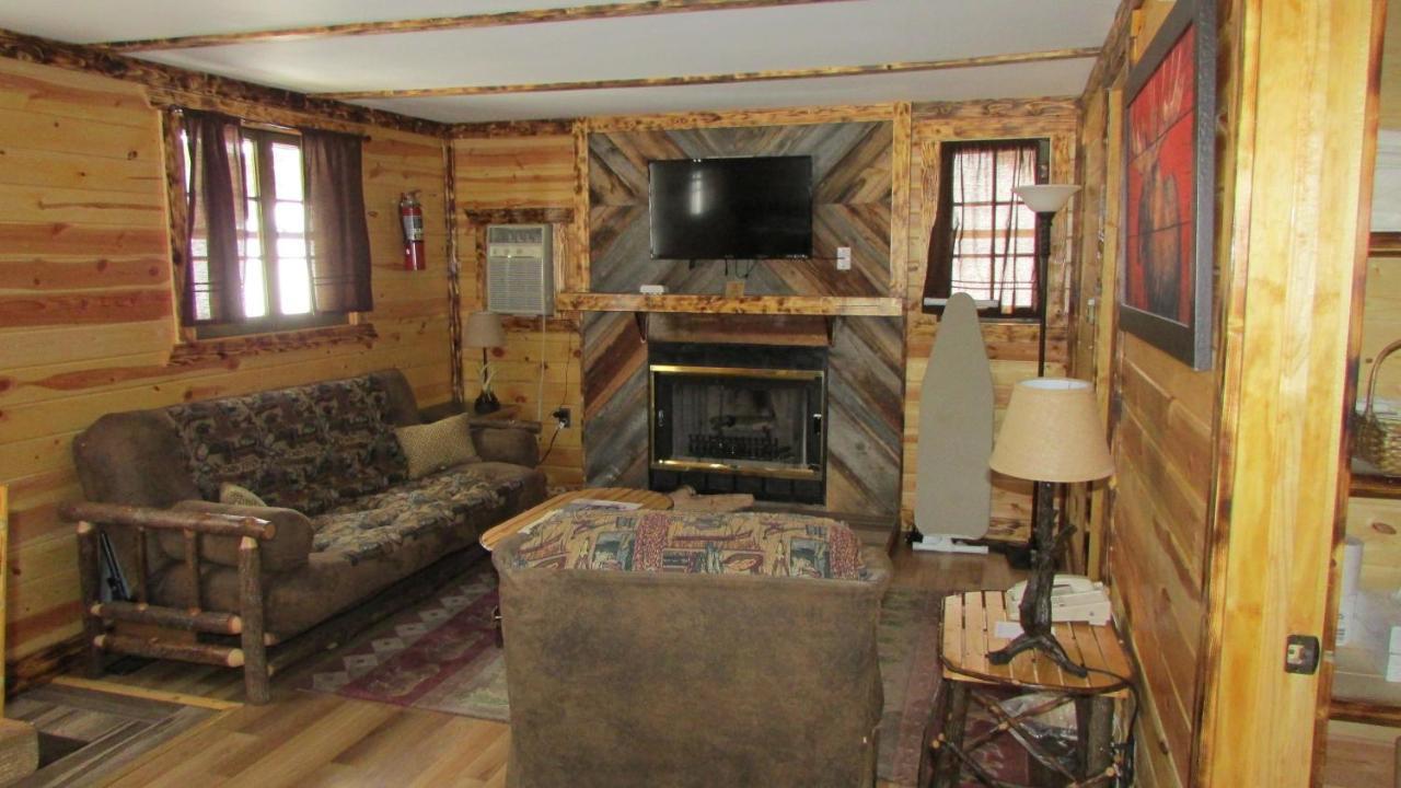 Spearfish Canyon Lodge Экстерьер фото