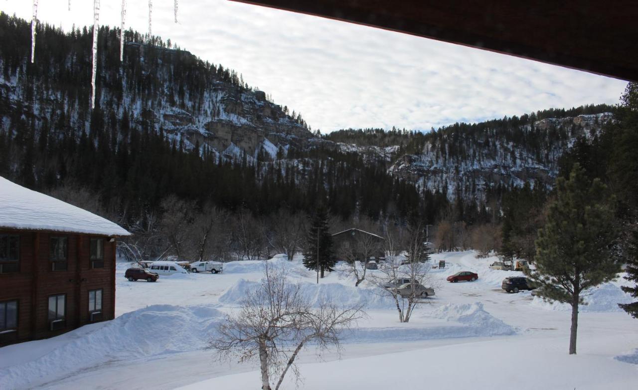 Spearfish Canyon Lodge Экстерьер фото