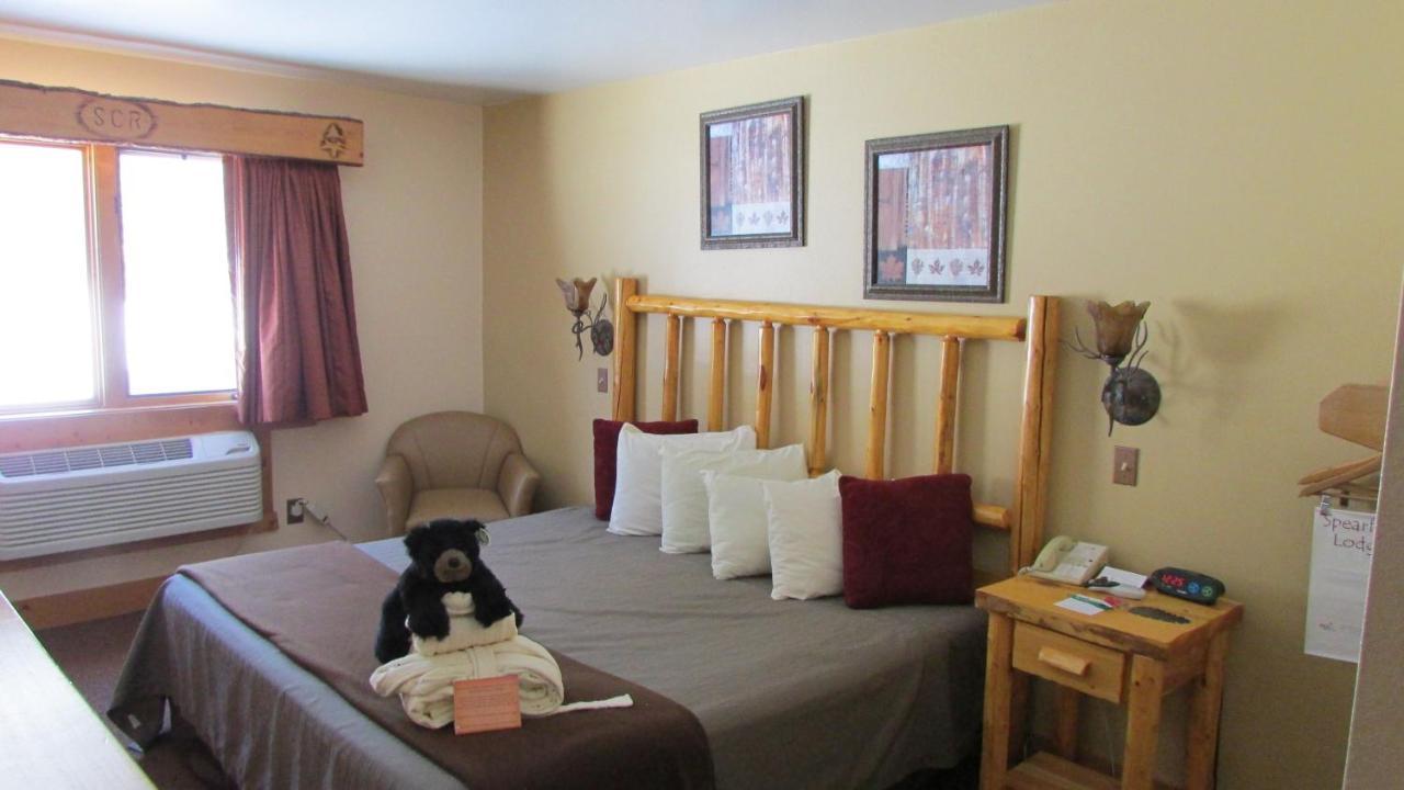 Spearfish Canyon Lodge Экстерьер фото