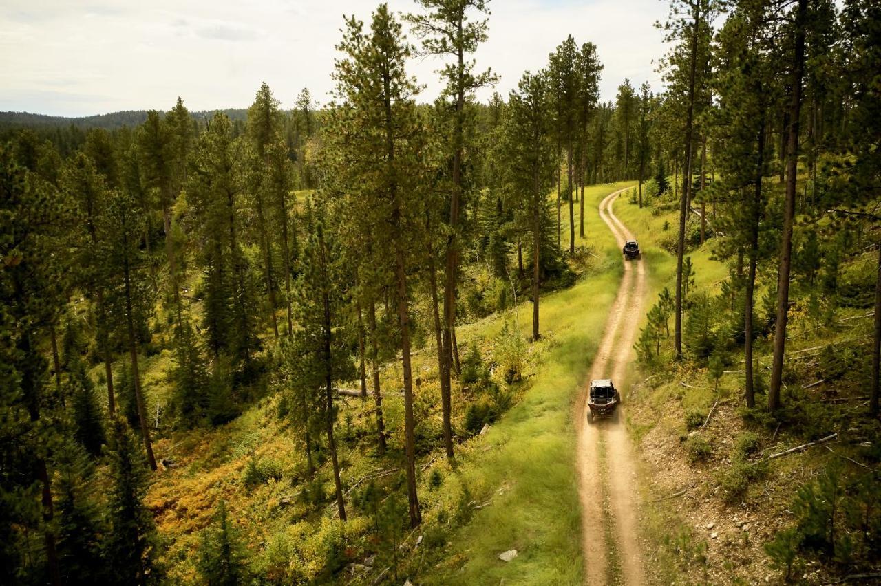Spearfish Canyon Lodge Экстерьер фото